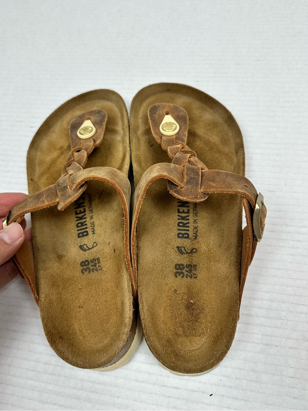 Birkenstock Gizeh Braided Sandal - Women's Oiled Leather in Cognac Size EU 38 - Picture 5 of 11